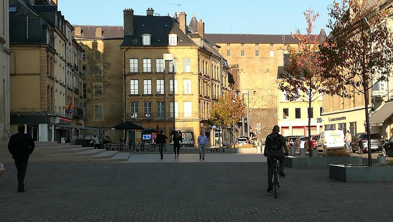 Ferienwohnung Le Logis Des Dames Sedan Exterior foto